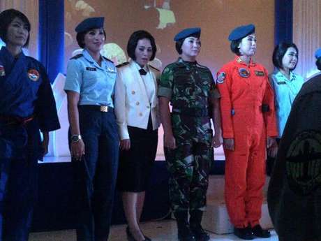 Tarik Minat Wanita Masuk TNI, Wanita Angkatan Udara Berlenggang Seperti Model