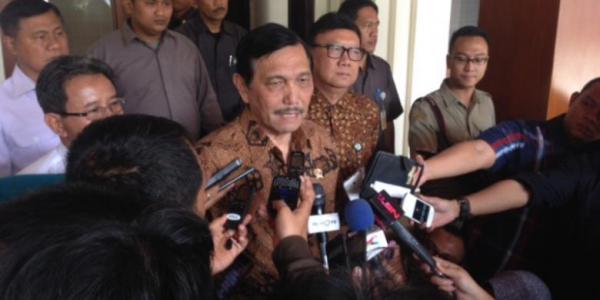 WNI Disandera, Luhut Gelar Rapat dengan Panglima TNI-Kapolri