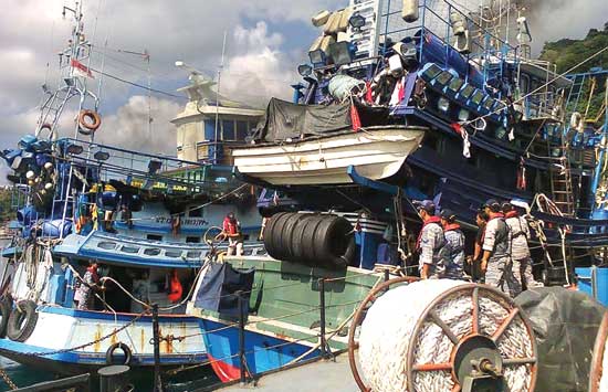 TNI AL Sergap Dua Kapal Thailand Lakukan Illegal Fishing