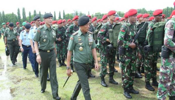 Panglima TNI Sidak Markas Kopassus. Moeldoko ingin tahu kesiapan pasukan khusus TNI Angkatan Darat itu.