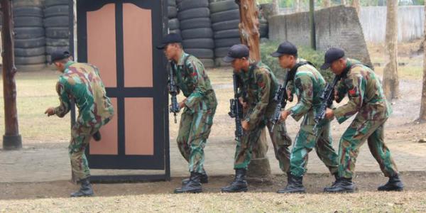 Brimob gelar latihan antiteror bareng pasukan elite TNI AU