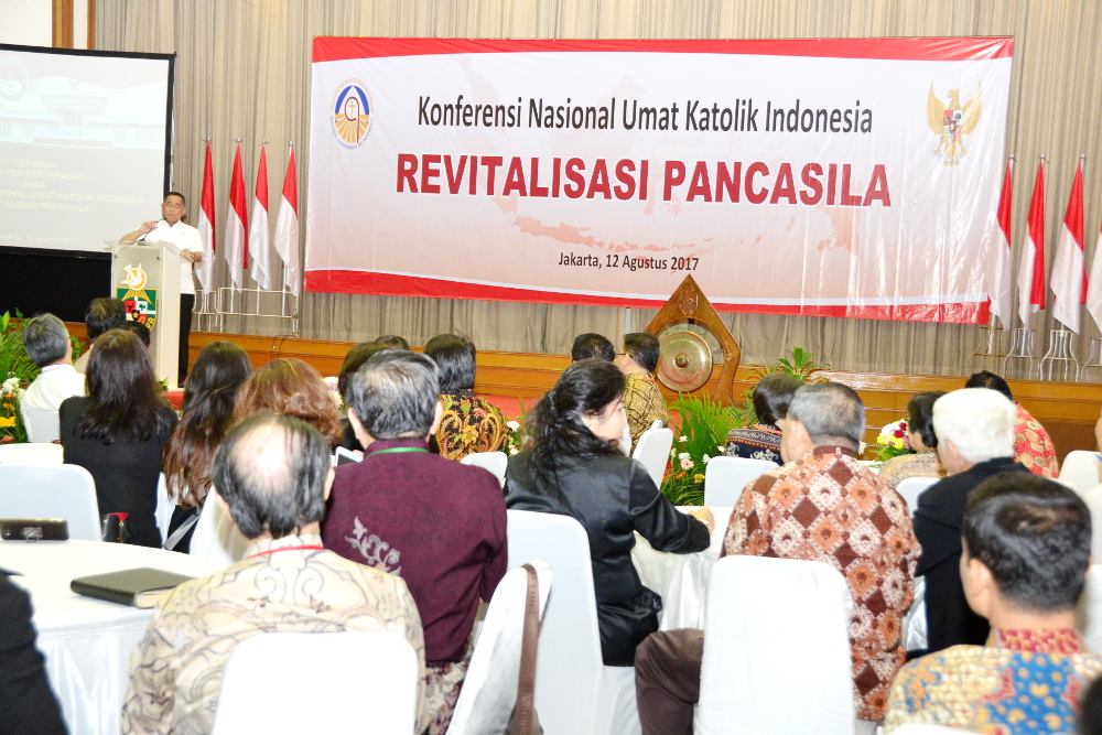 Tantangan utama bagi masa depan bangsa indonesia dalam menghadapi arus modernisasi dan globalisasi a